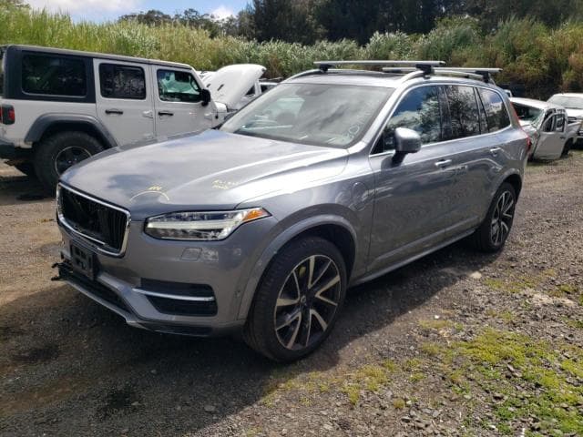 2019 VOLVO XC90 T8 MOMENTUM