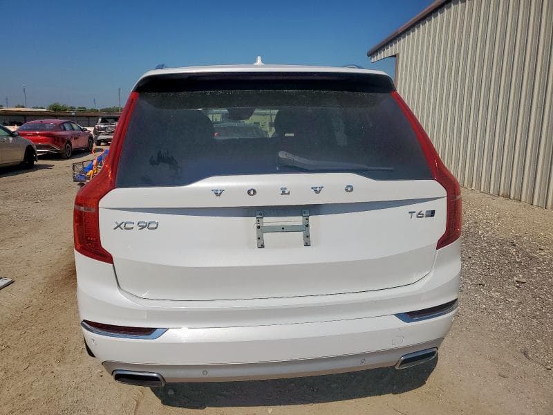 2017 VOLVO XC90 T6 6