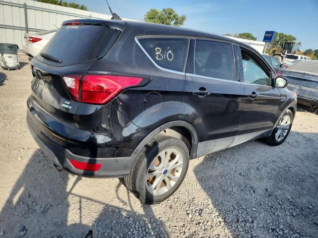 2019 FORD ESCAPE SE 3