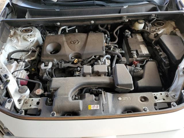 2022 TOYOTA RAV4 XLE 12