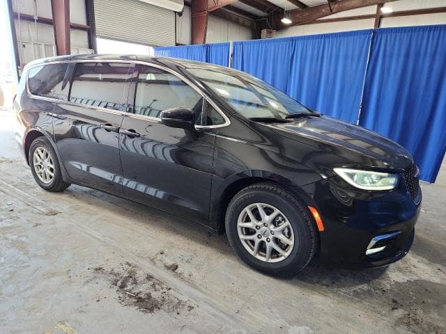 2023 CHRYSLER PACIFICA TOURING L 4