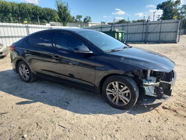 2017 HYUNDAI ELANTRA SE 4