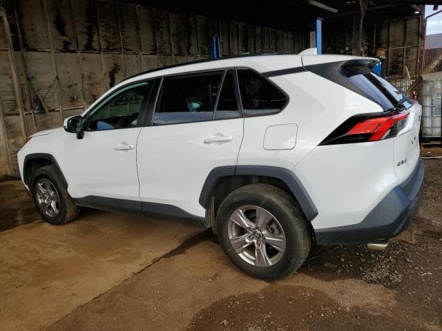 2022 TOYOTA RAV4 XLE 2