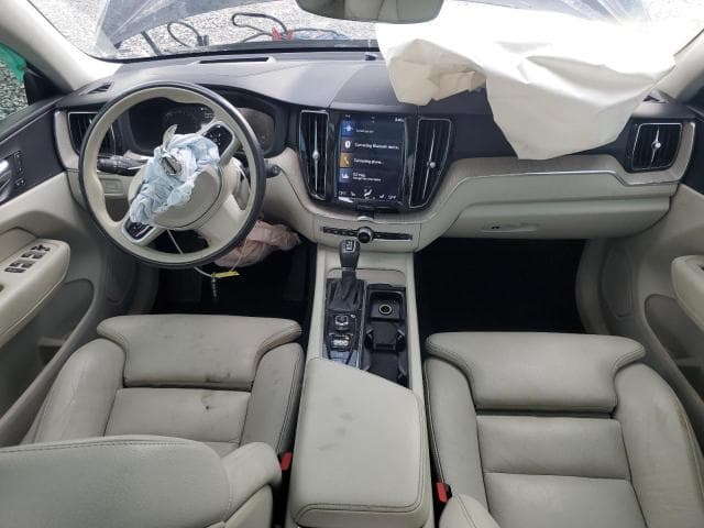 2018 VOLVO XC60 T6 INSCRIPTION 8