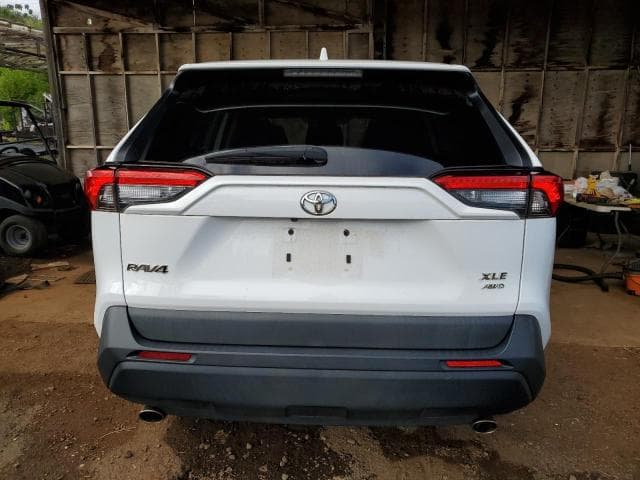 2022 TOYOTA RAV4 XLE 6