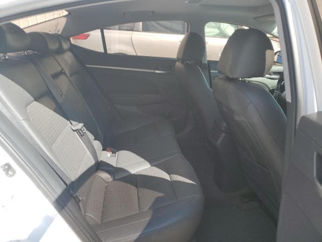 2020 HYUNDAI ELANTRA SEL 10