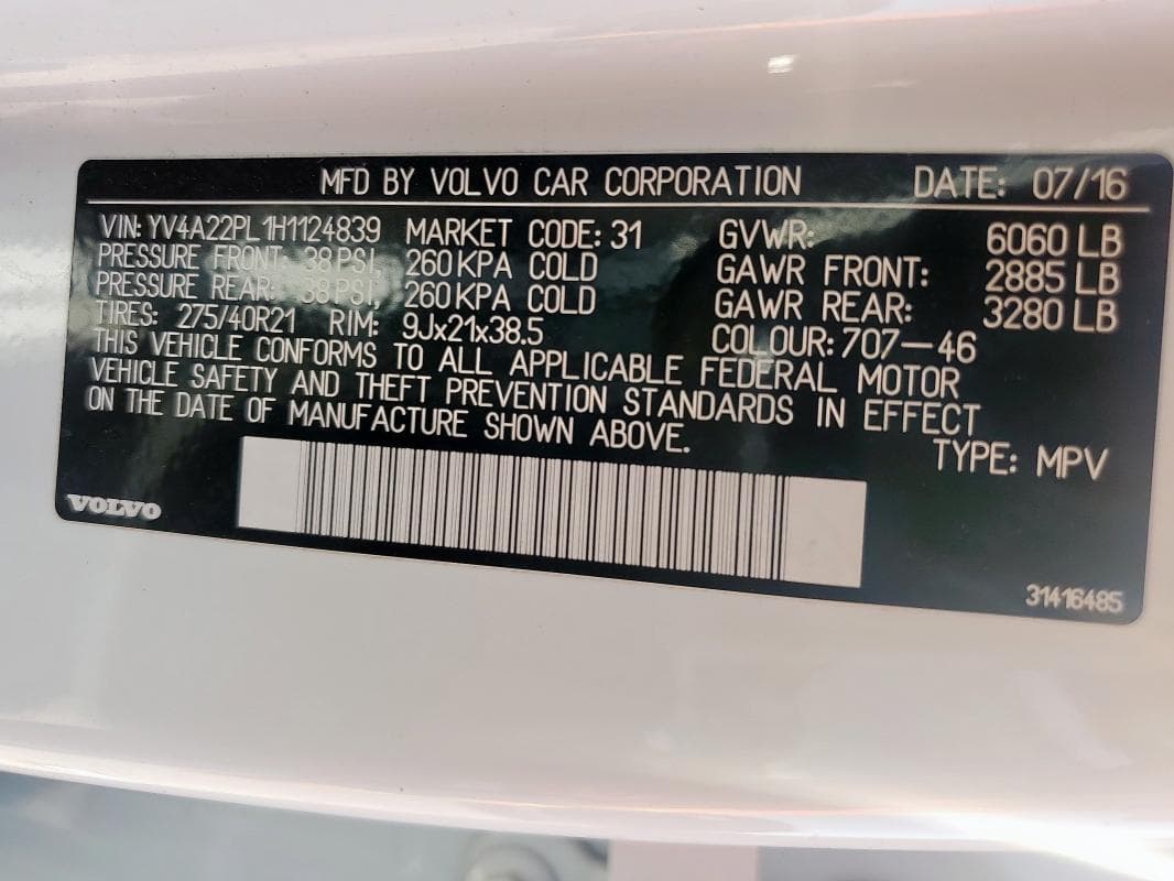 2017 VOLVO XC90 T6 13