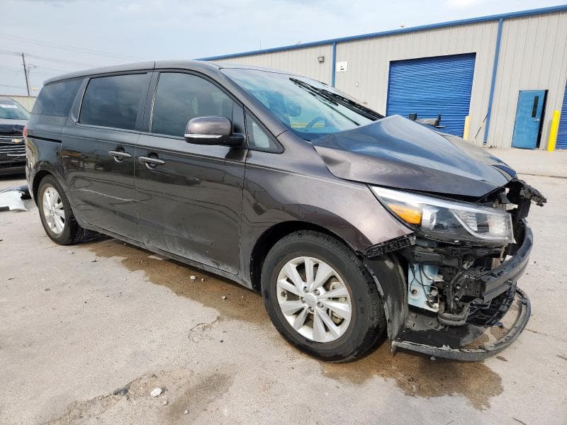 2018 KIA SEDONA LX 4