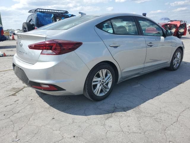 2020 HYUNDAI ELANTRA SEL 3