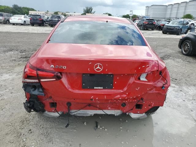 2020 MERCEDES-BENZ A 220 6