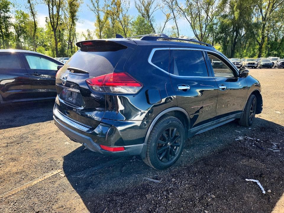 2017 NISSAN ROGUE SV 3
