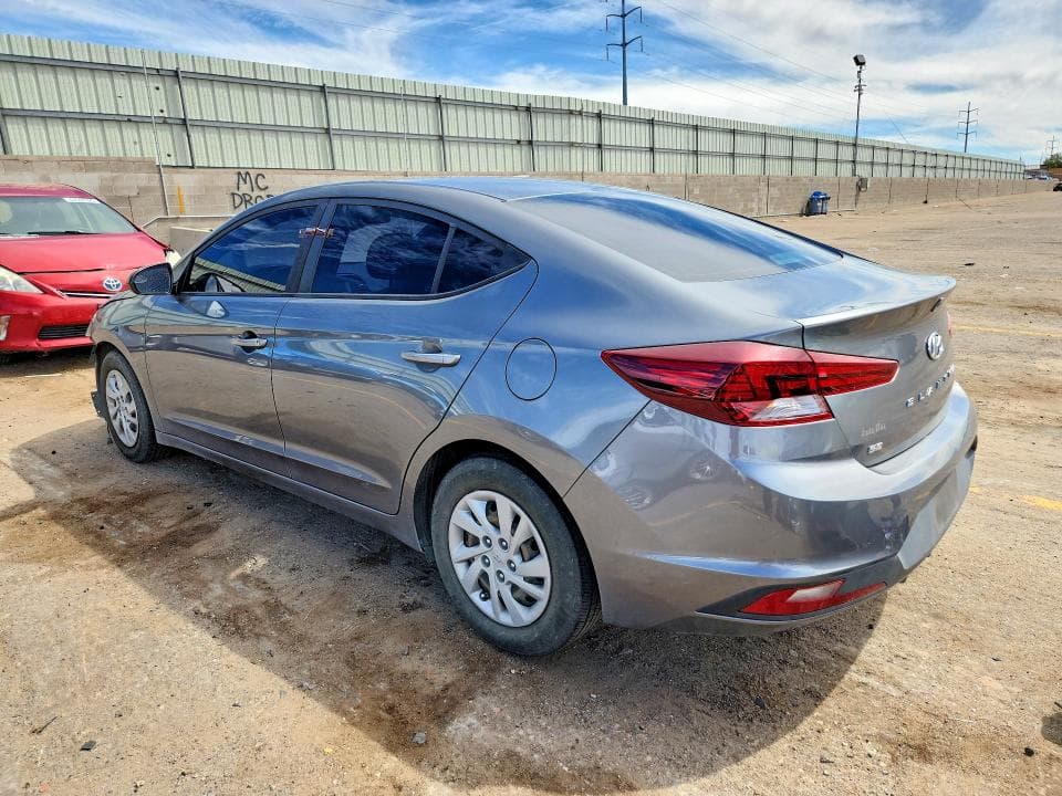 2019 HYUNDAI ELANTRA SE 2
