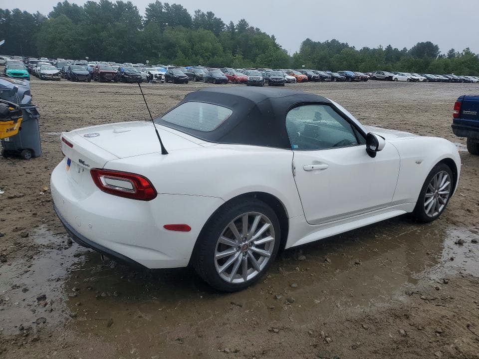 2017 FIAT 124 SPIDER CLASSICA 3