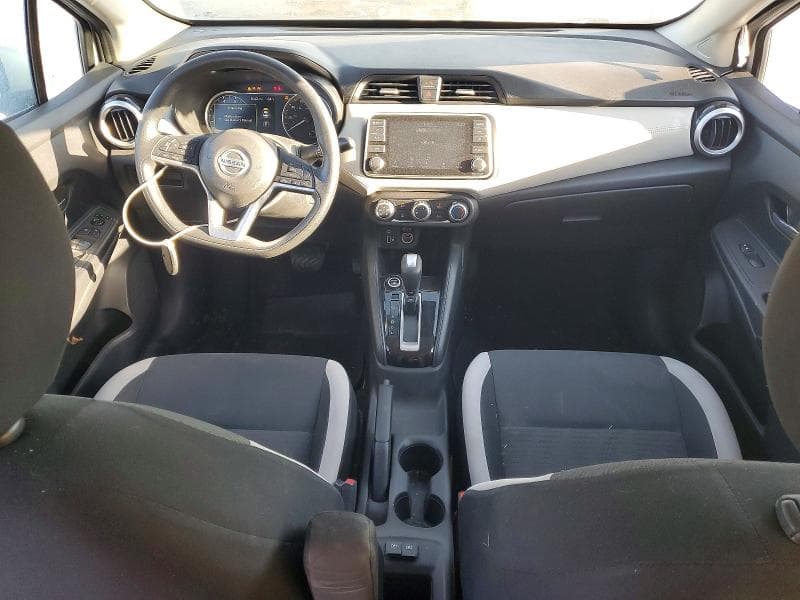 2020 NISSAN VERSA SV 8