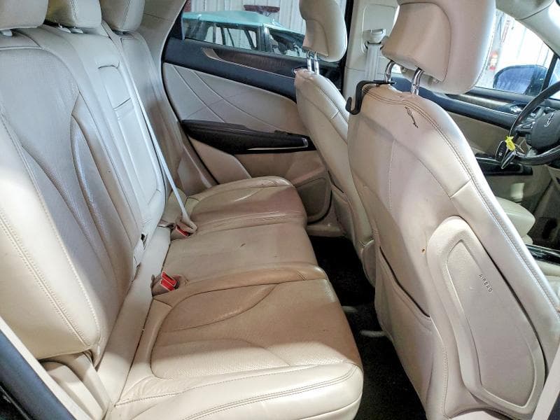 2017 LINCOLN MKC RESERVE 11
