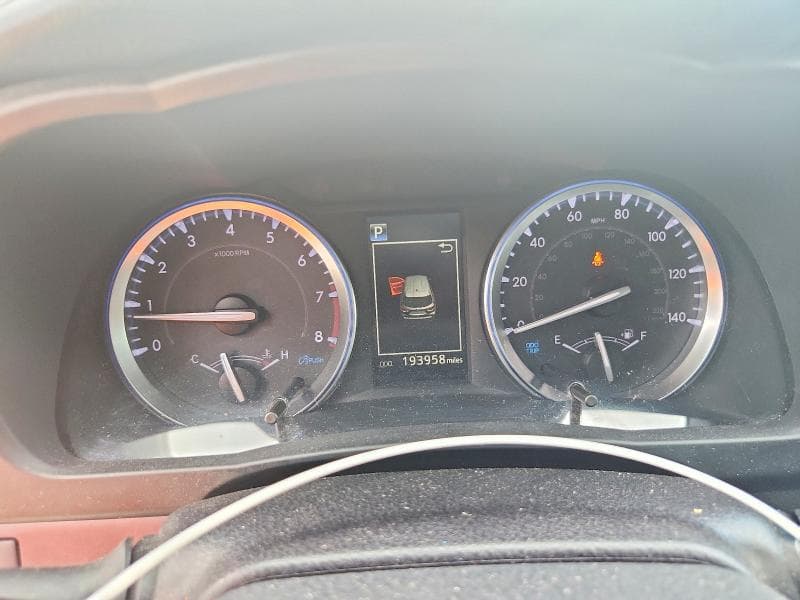 2019 TOYOTA HIGHLANDER SE 9