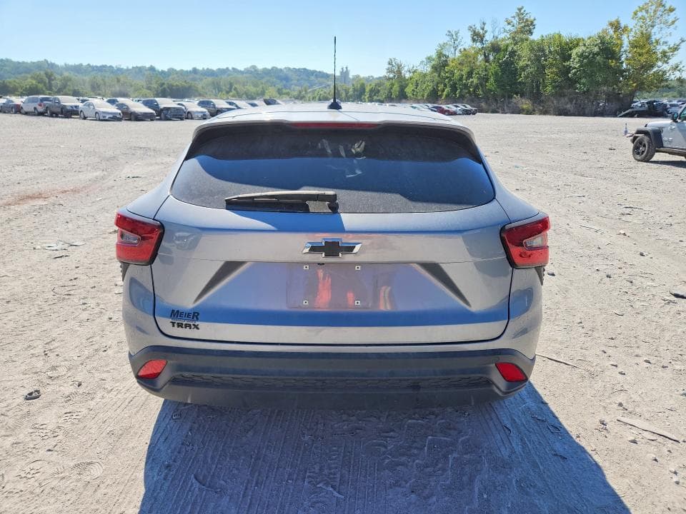 2025 CHEVROLET TRAX LS 6
