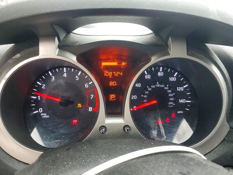 2017 NISSAN JUKE S 9