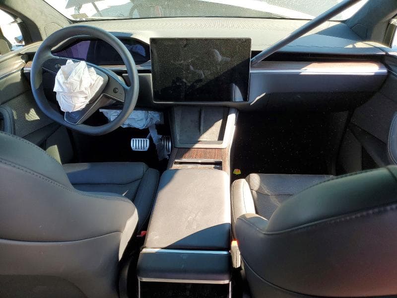 2024 TESLA MODEL X 8