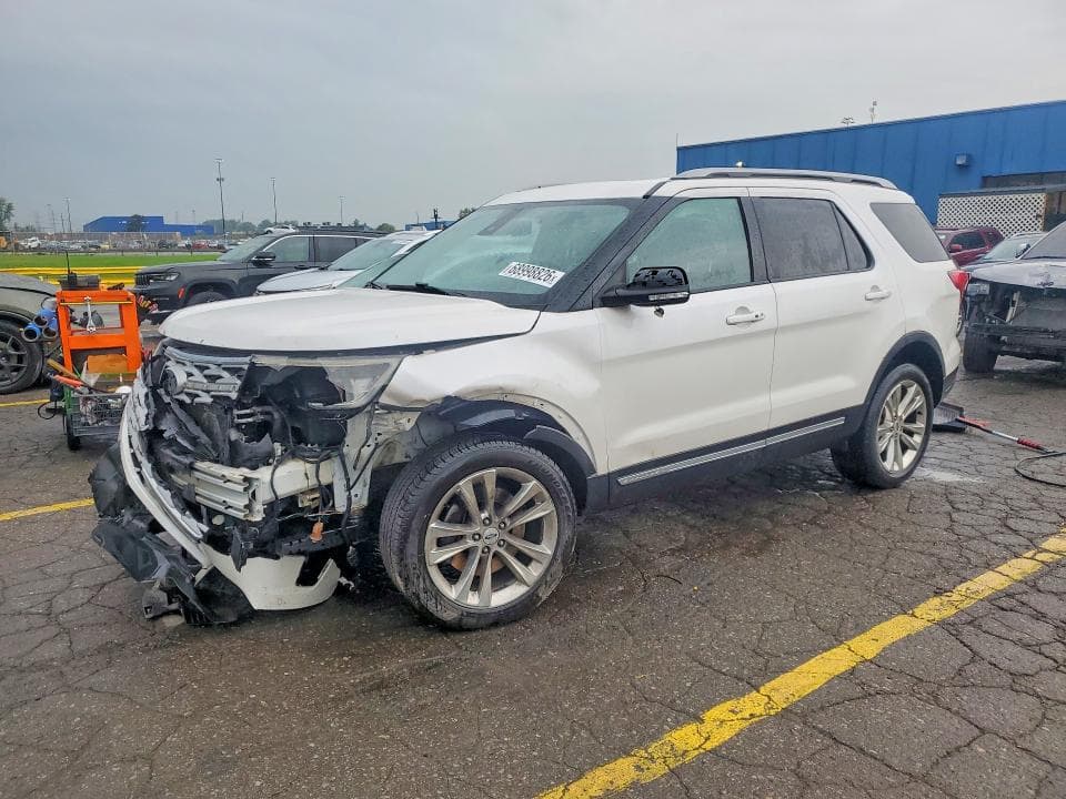 2019 FORD EXPLORER XLT - 1