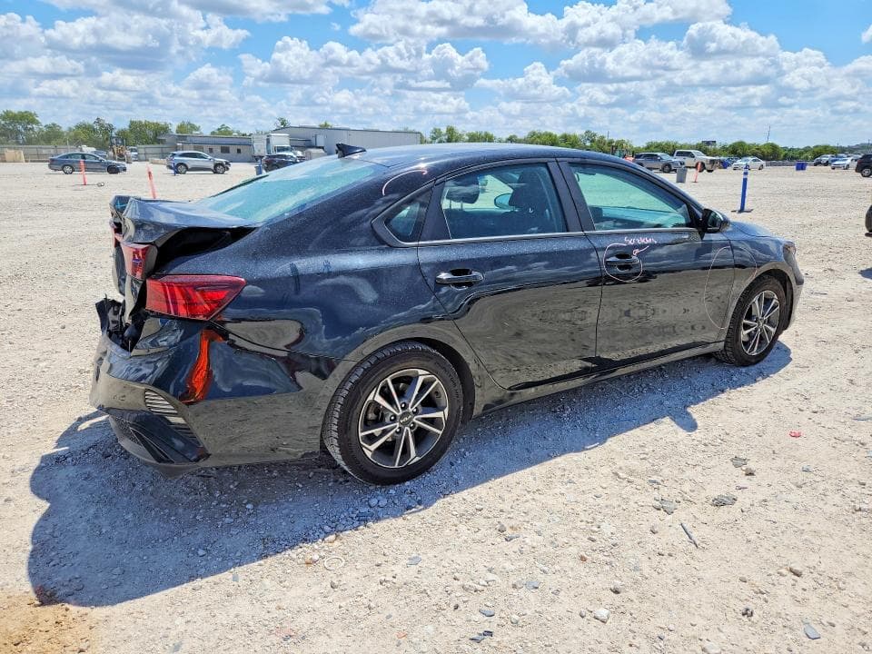 2024 KIA FORTE LXS 3