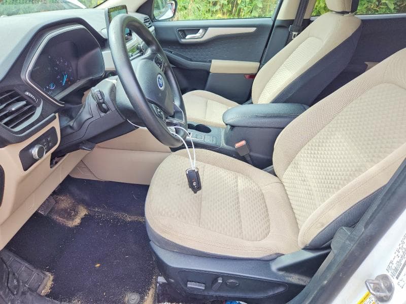 2020 FORD ESCAPE SE 7