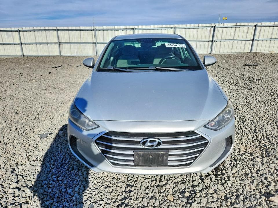2017 HYUNDAI ELANTRA SE 5
