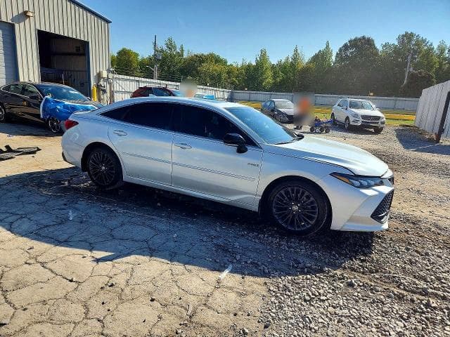 2021 TOYOTA AVALON XSE 4