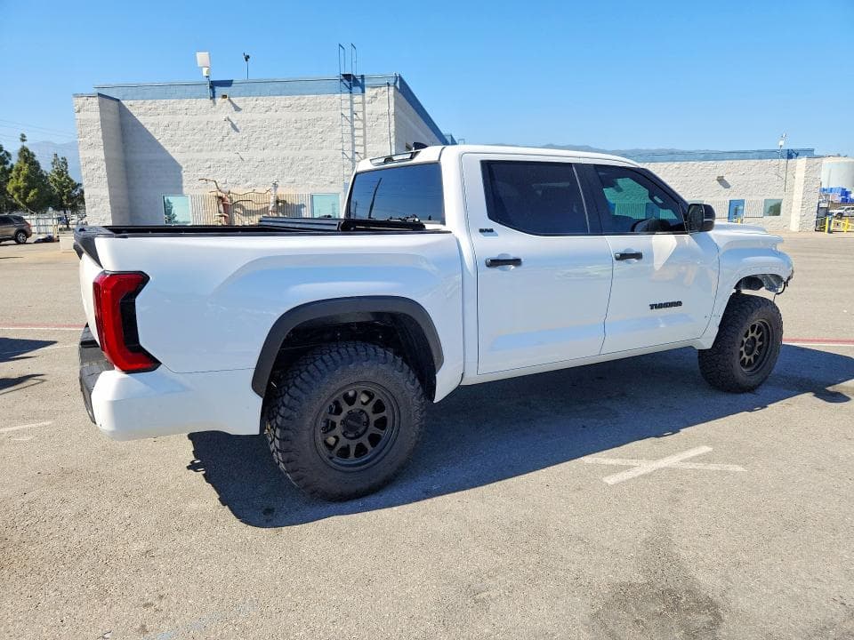 2026 TOYOTA TUNDRA SR5 3