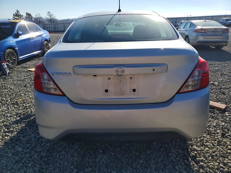 2019 NISSAN VERSA S 6