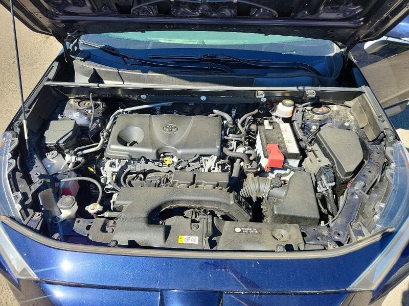 2019 TOYOTA RAV4 XLE 12