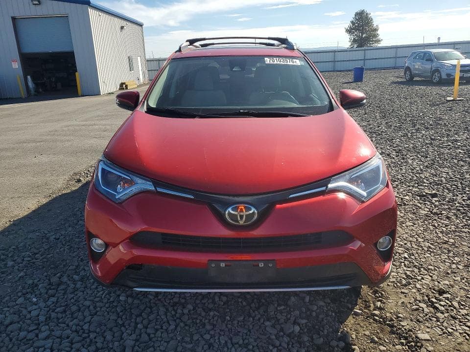 2017 TOYOTA RAV4 XLE 5