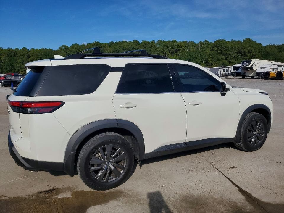 2022 NISSAN PATHFINDER SV 3
