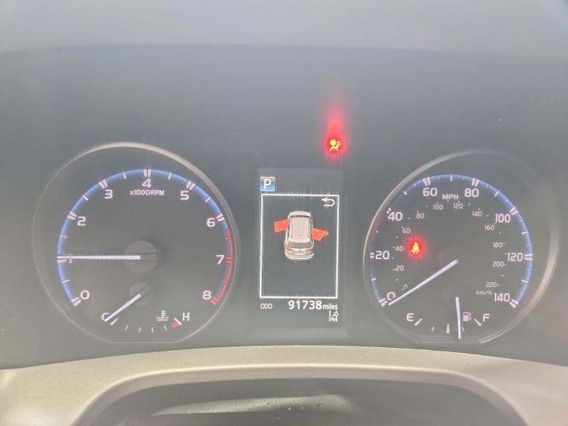 2017 TOYOTA RAV4 LE 9