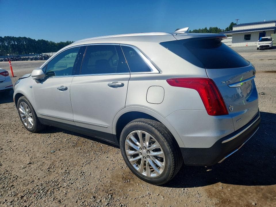 2017 CADILLAC XT5 PLATINUM 2