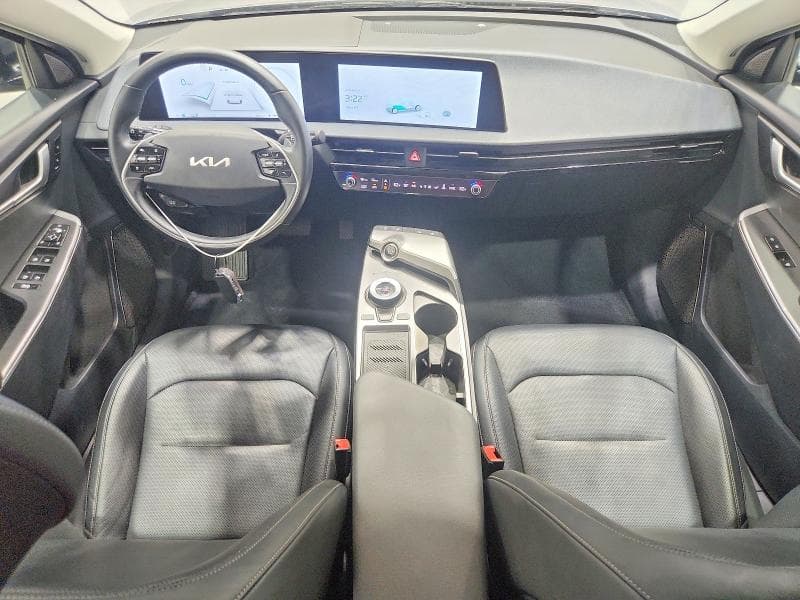 2024 KIA EV6 WIND 8