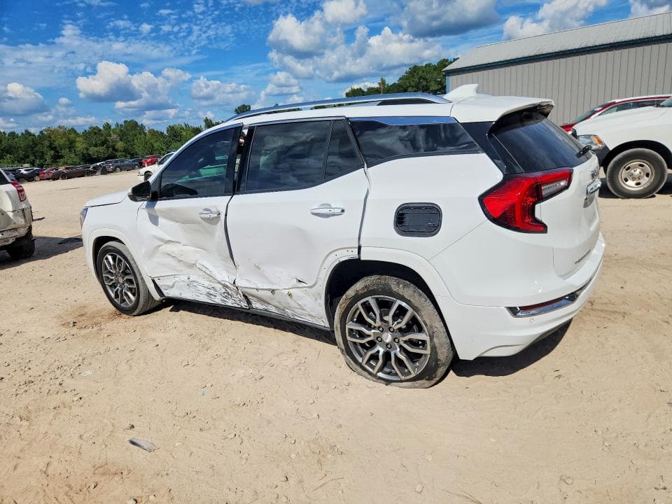 2022 GMC TERRAIN DENALI 2