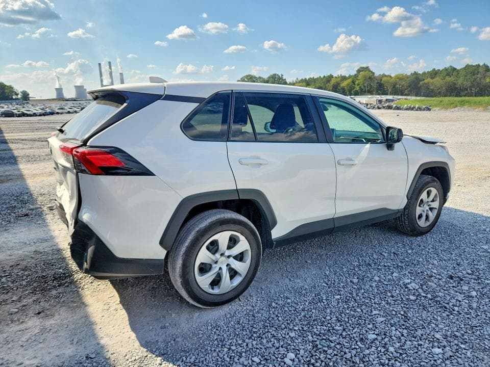 2025 TOYOTA RAV4 LE 3