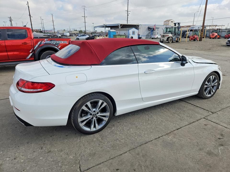 2018 MERCEDES-BENZ C 300 3