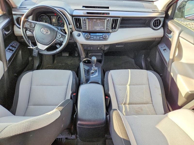 2018 TOYOTA RAV4 XLE 8