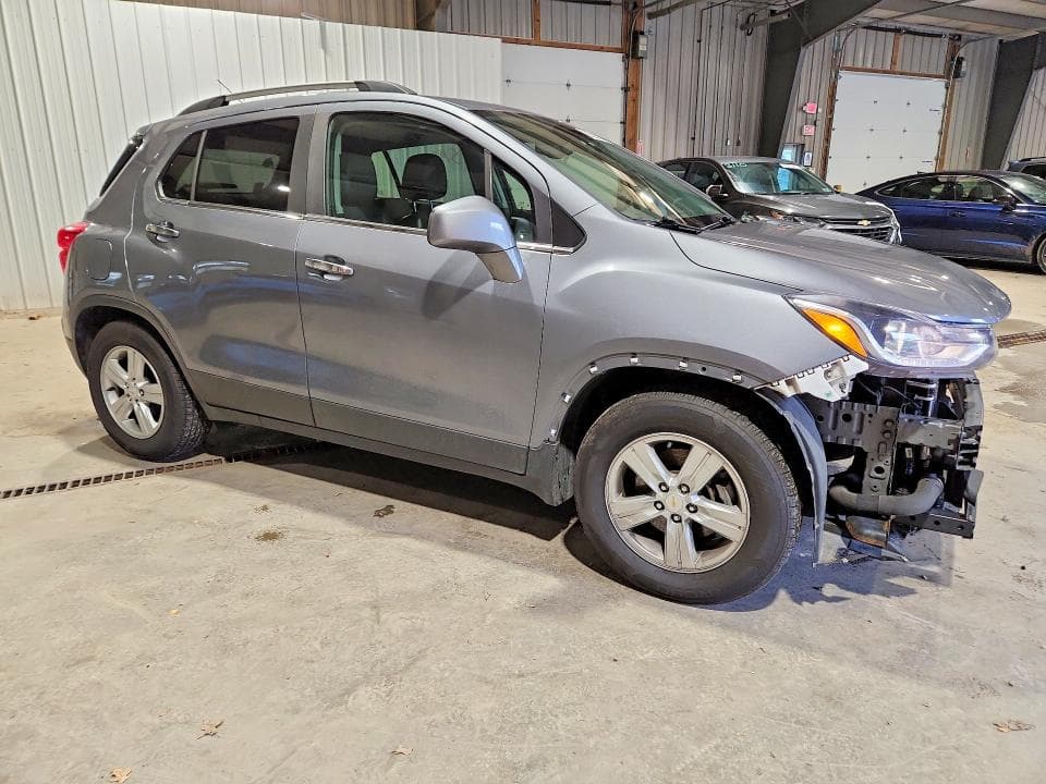 2019 CHEVROLET TRAX 1LT 4