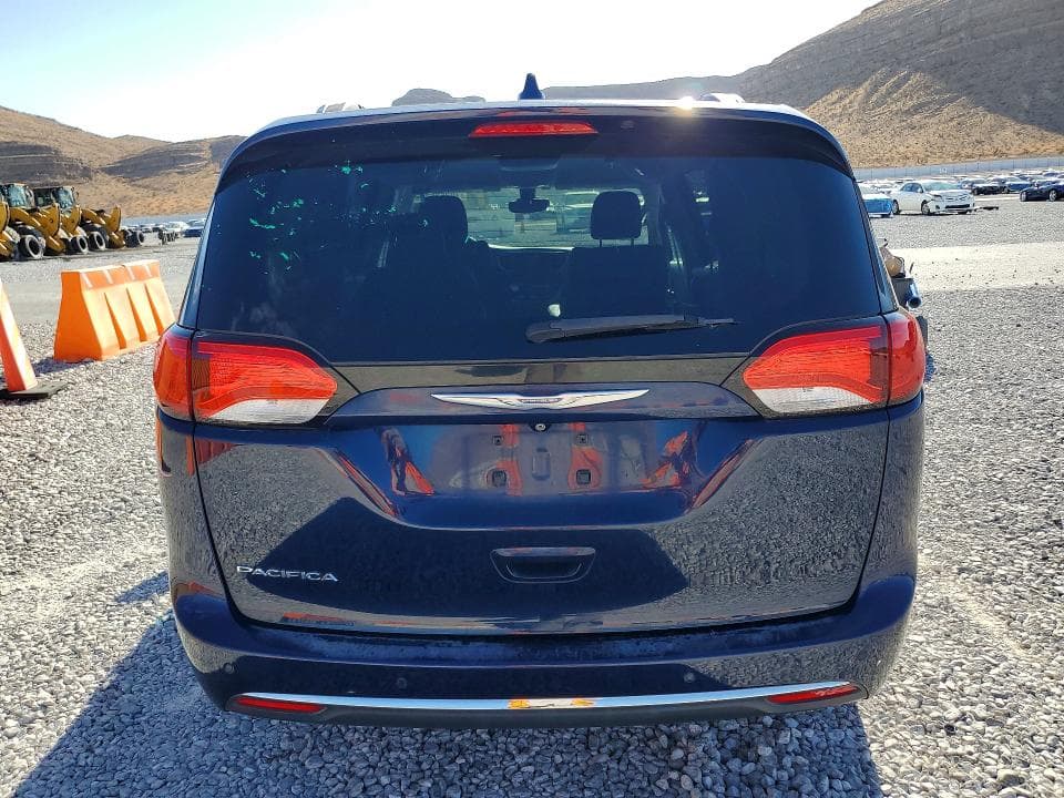 2017 CHRYSLER PACIFICA TOURING L 6