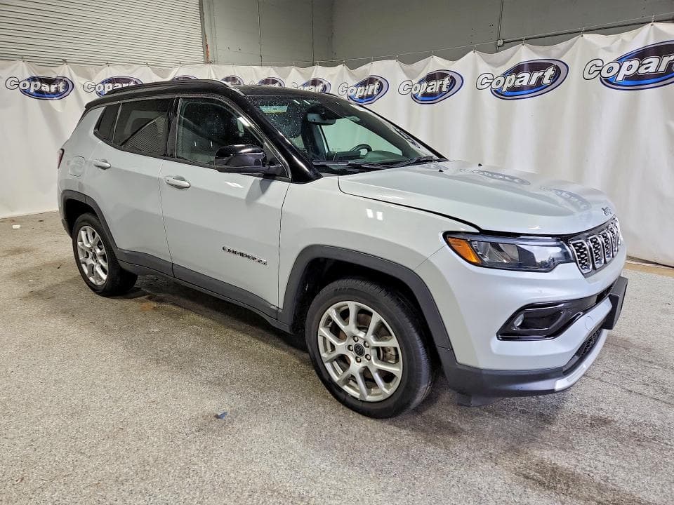 2025 JEEP COMPASS LIMITED 4