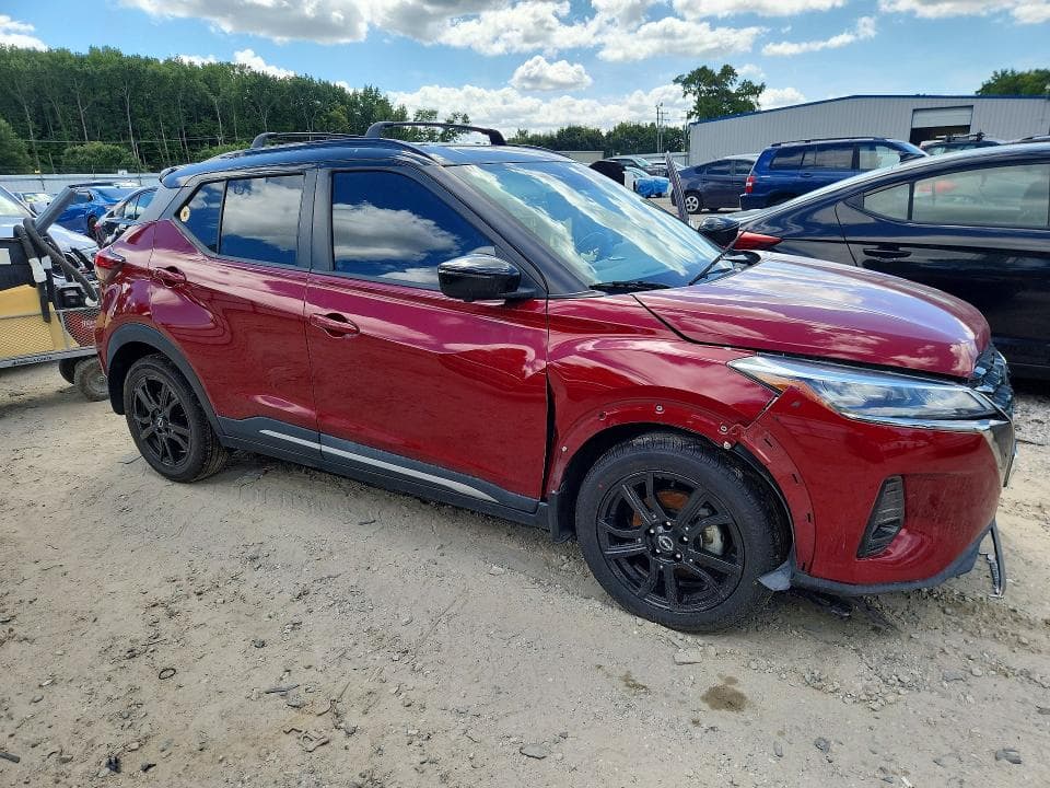 2021 NISSAN KICKS SR 4