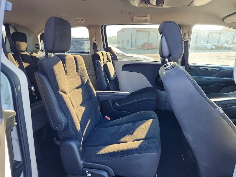 2017 DODGE GRAND CARAVAN SE 11