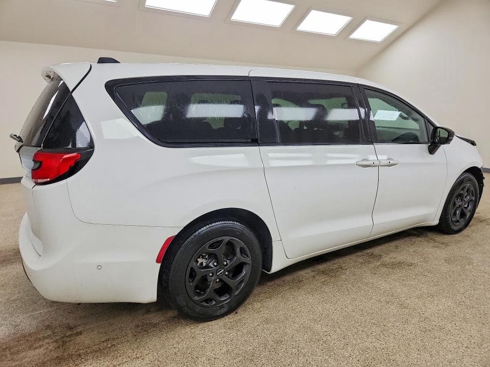 2024 CHRYSLER PACIFICA HYBRID SELECT 3