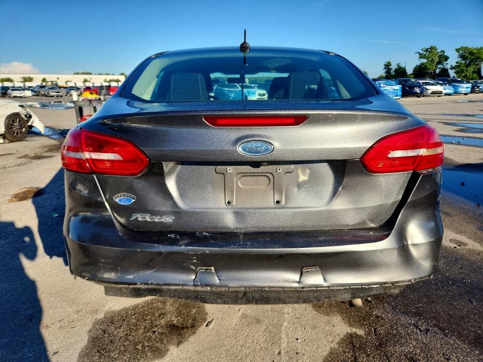 2018 FORD FOCUS S 6