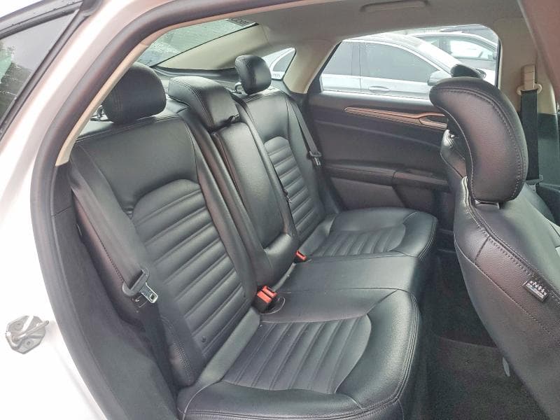 2018 FORD FUSION SE 10