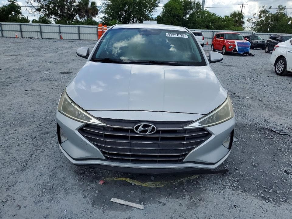 2019 HYUNDAI ELANTRA SEL 5