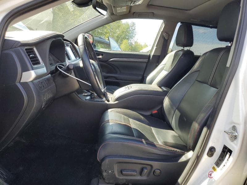 2019 TOYOTA HIGHLANDER SE 7